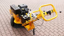 Handgeführte Baumstumpffräse F 460/18